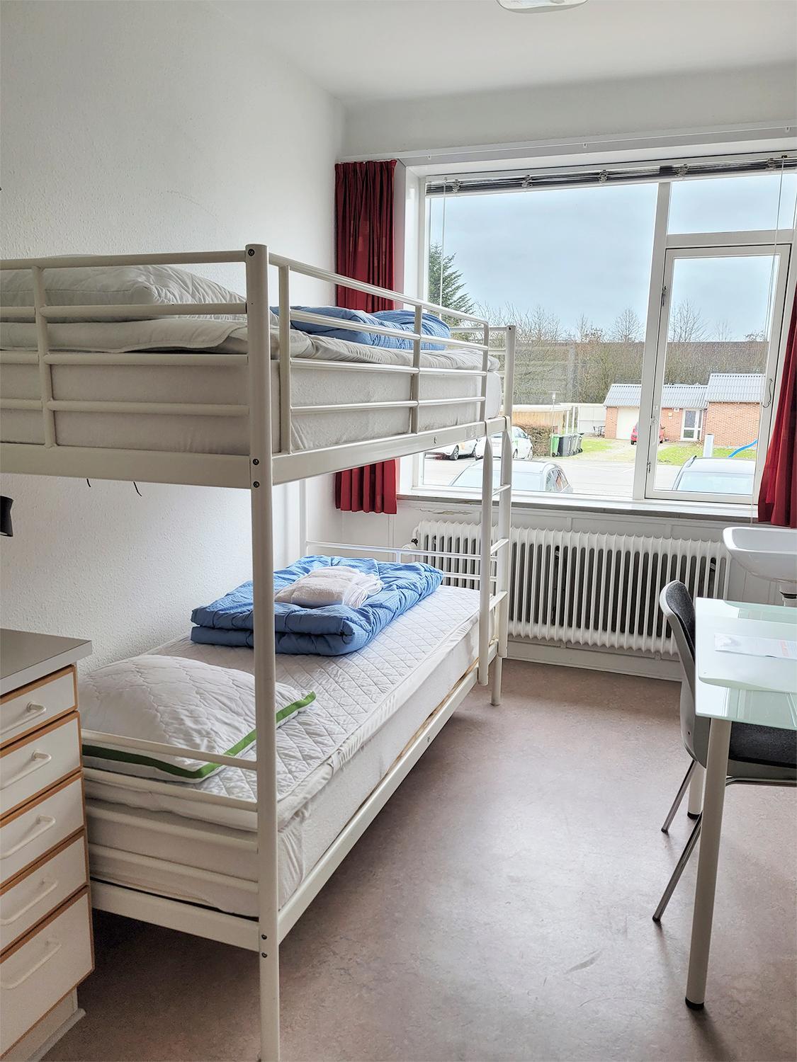 Vandrerhjem Og *